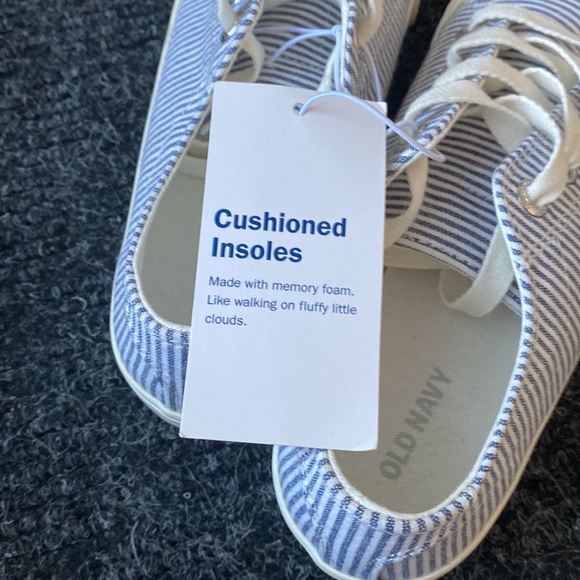 *NWT* New Old Navy espadrilles Sz6. - Picture 5 of 5